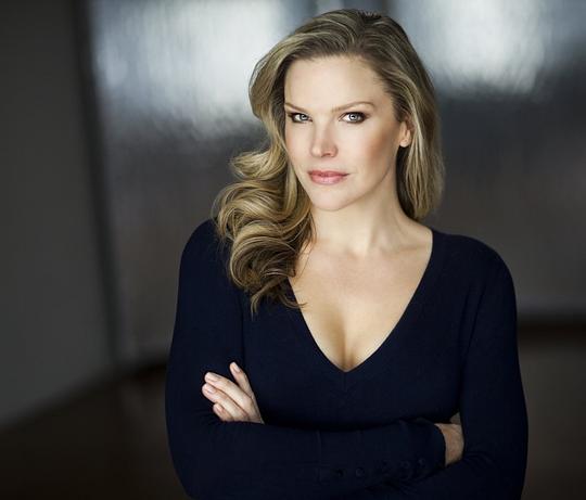 凯伦·克里奇 Karen Cliche照片