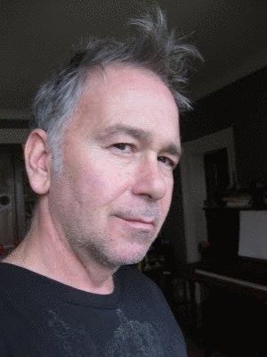 托尼·伯吉斯 Tony Burgess照片