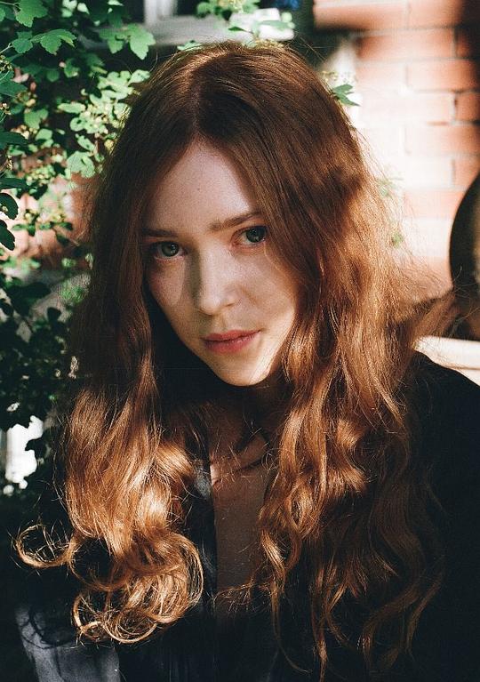 索菲亚·班茨哈夫 Sofia Banzhaf照片