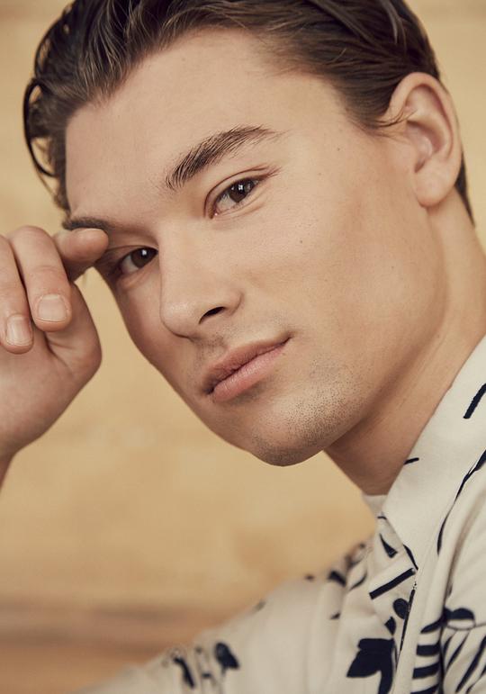 菲利普·莱维茨基 Phillip Lewitski照片