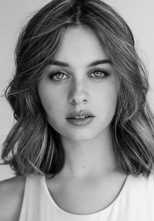 阿曼达·菲克斯 Amanda Fix照片