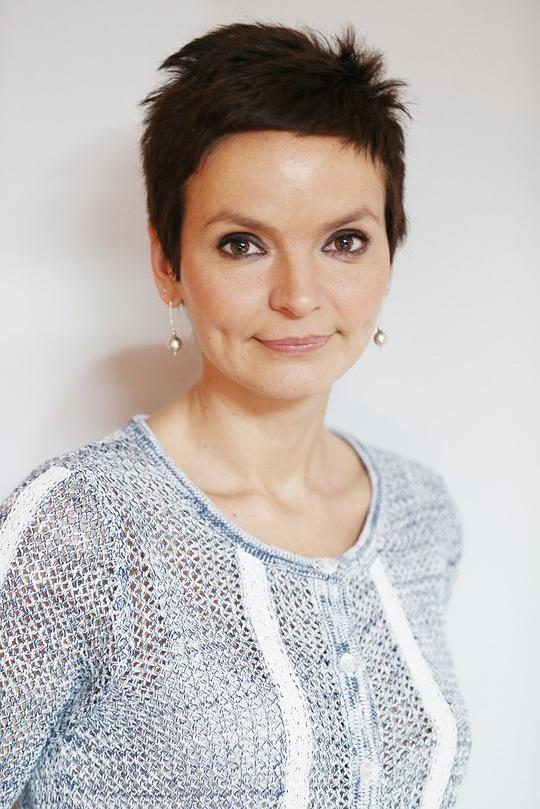 阿娜伊斯·巴贝-拉瓦莱特 Anais Barbeau-Lavalette照片