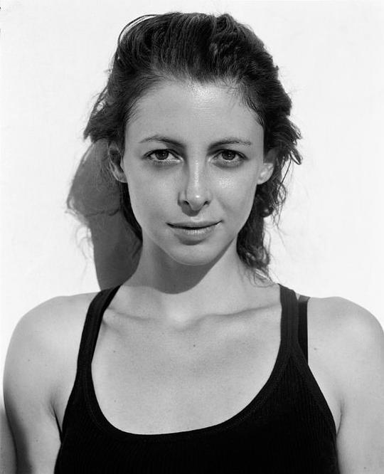 朱莉·卓雅 Julie Dray照片