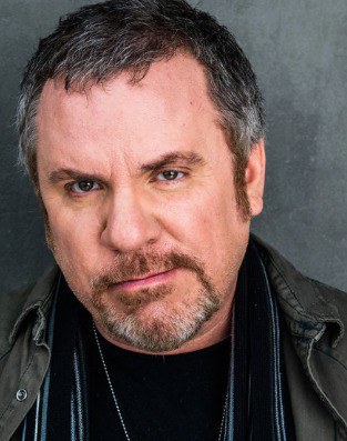 麦克思·科契 Max Koch照片