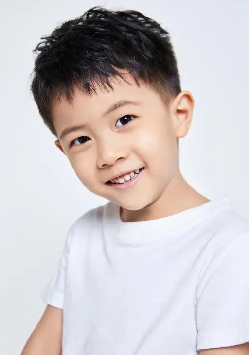 刘佳沄 Jiayun Liu照片