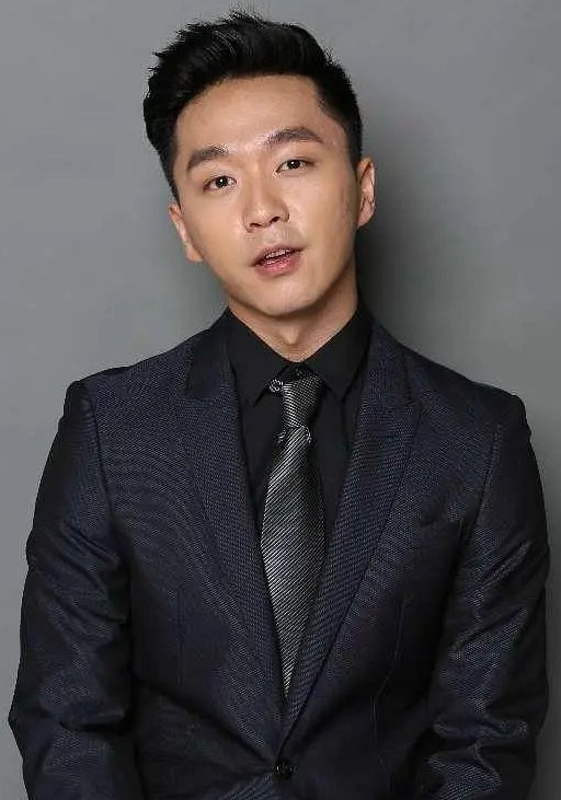 李路琦 Luqi Li照片