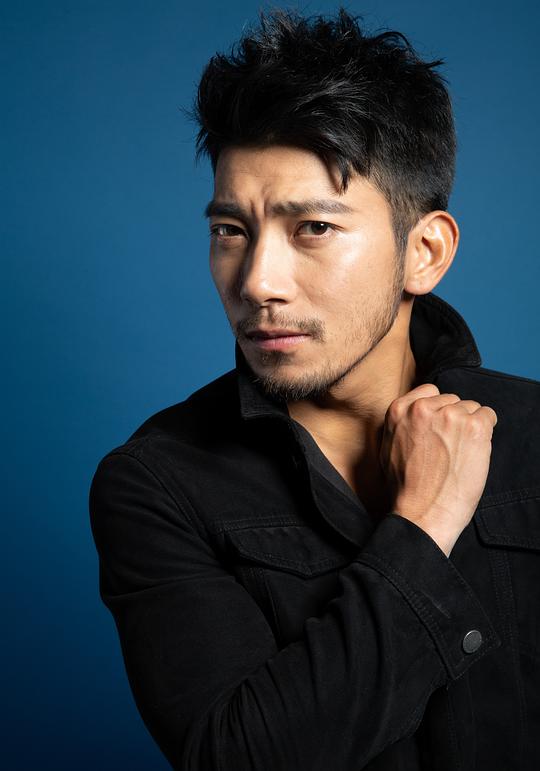 周强 Qiang Zhou照片