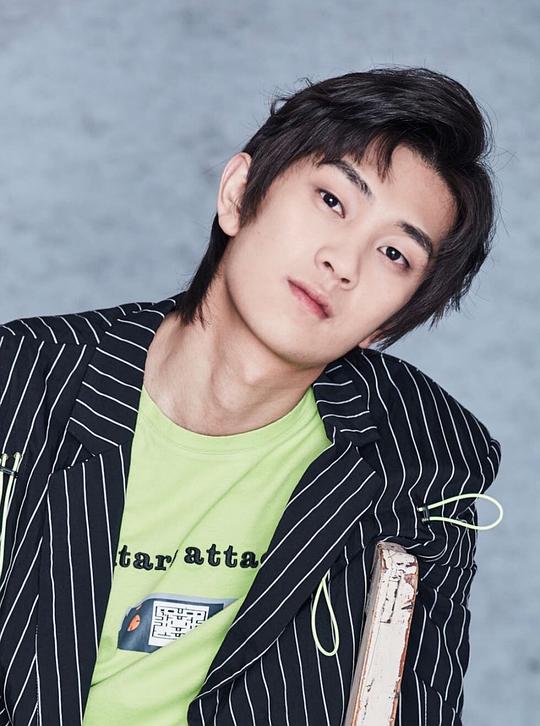 屈愉超 Yucao Qu照片