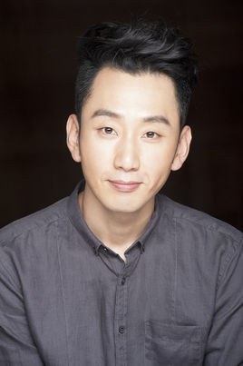 张晶伟 Jingwei Zhang照片