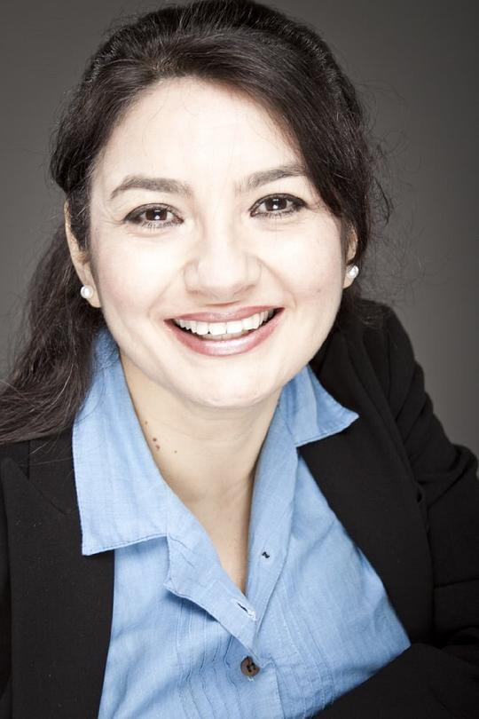 泽诺比娅·谢罗夫 Zenobia Shroff照片