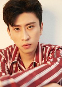 蒋易 Yi Jiang照片