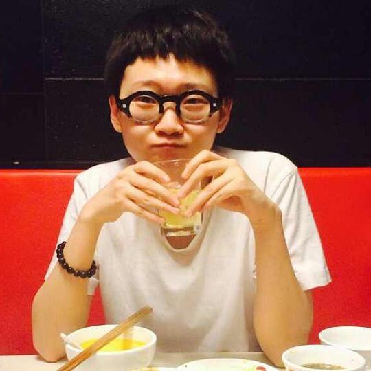 布鲁鲁夫 Bululufu照片