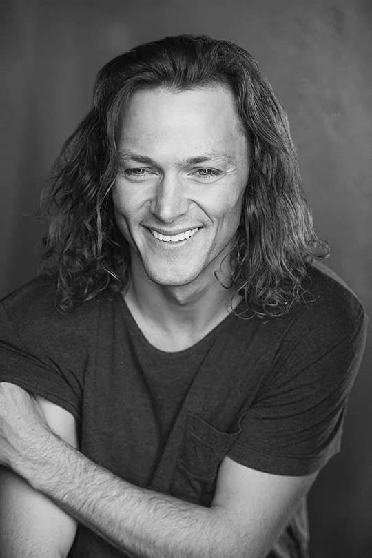 本杰明·霍特杰斯 Benjamin Hoetjes照片