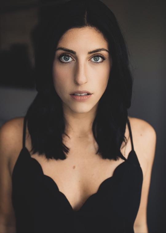 卡拉·玛丽·乔尔简 Cara Marie Chooljian照片