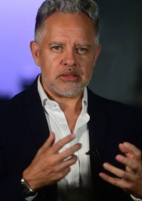 阿方索·基哈达 Alfonso Quijada照片