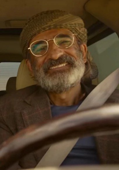 奥梅尔·尤祖亚克 Omer Yuzuak照片