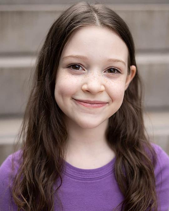 斯佳丽·布鲁姆 Scarlett Blum照片