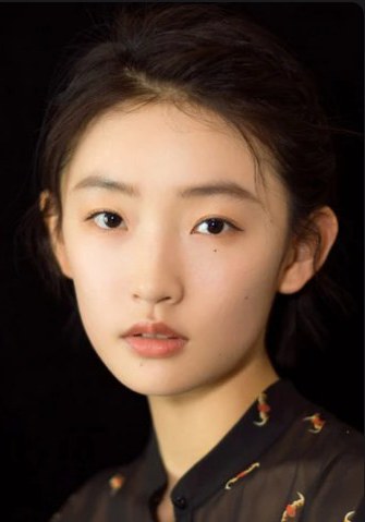 周依然 Yiran Zhou照片