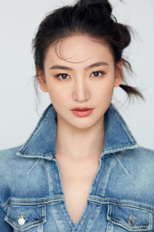 李妍锡 Yanxi Li照片