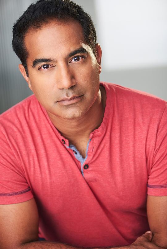 卡马尔·可汗 Kamal Khan照片