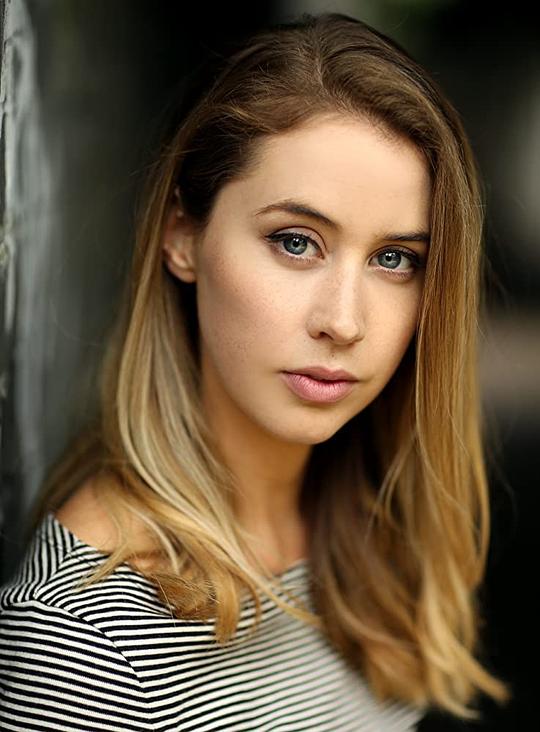 利兹·金斯曼 Liz Kingsman照片