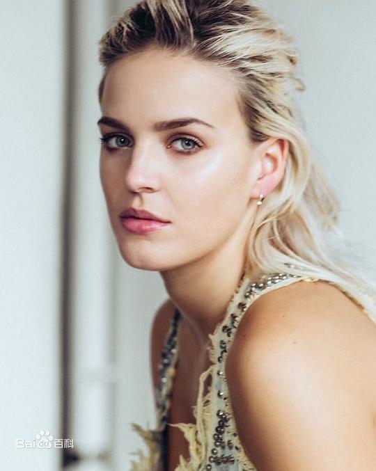 安妮-玛丽 Anne-Marie照片