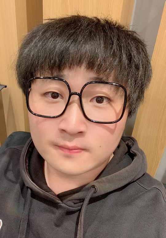 路扬 Yang Lu照片