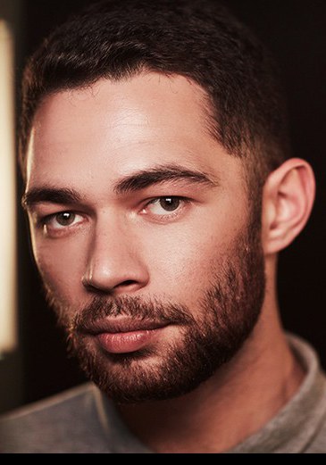 温尼·贝内特 Vinnie Bennett照片