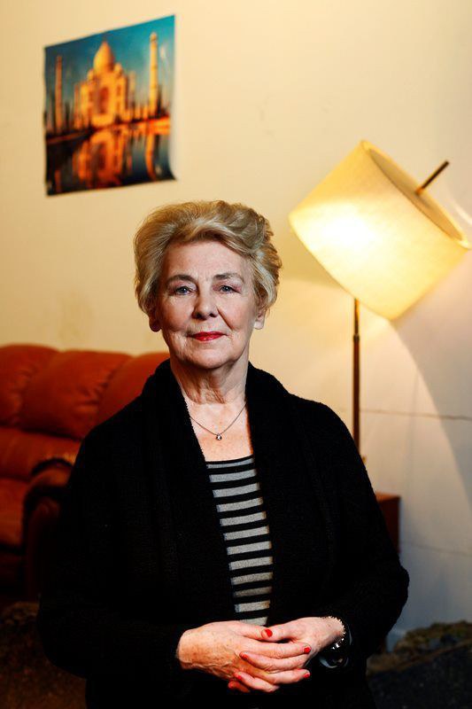 克里斯特比约格·凯尔德 Kristbjörg Kjeld照片