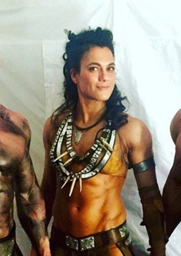 奥萝尔·劳泽瑞尔 Aurore Lauzeral照片