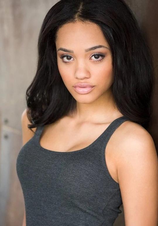 科雷西·克莱门斯 Kiersey Clemons照片