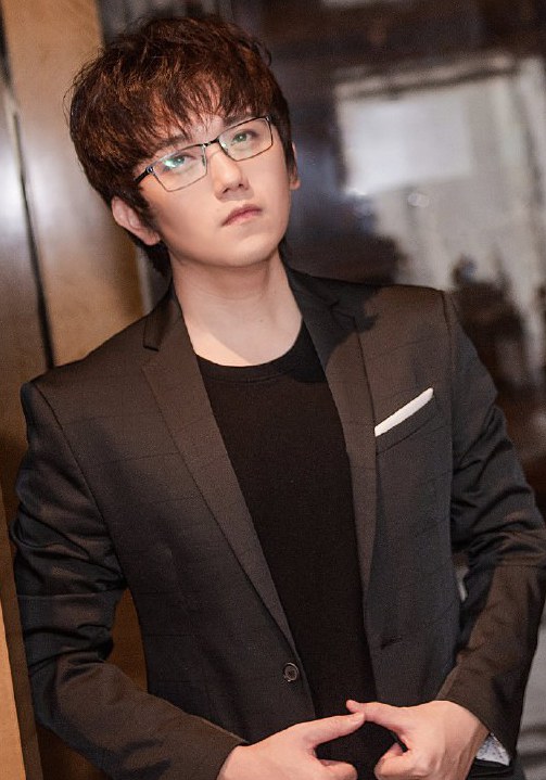 锦鲤 Jinwen Chen照片