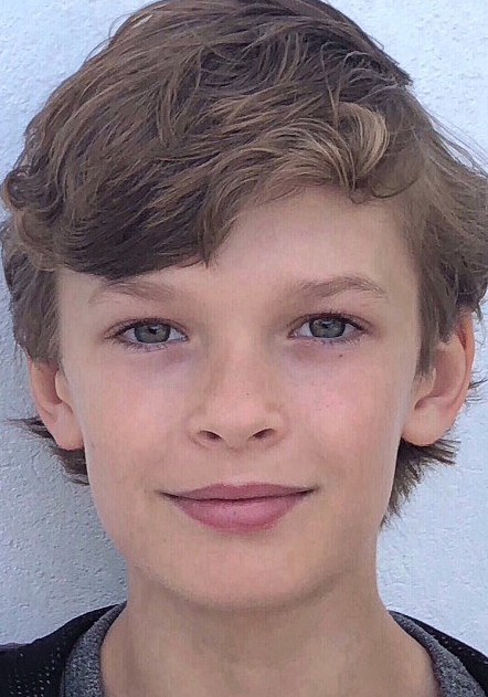 奥斯卡·诺瓦克 Oscar Novak照片