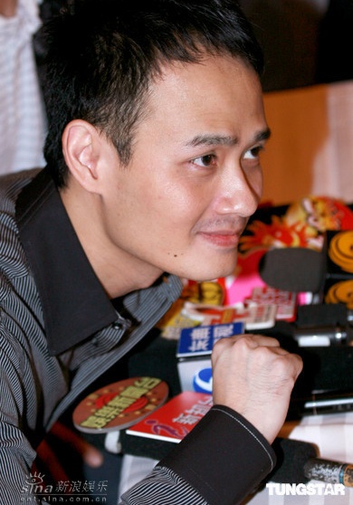 陈奕利 Alexi Tan照片