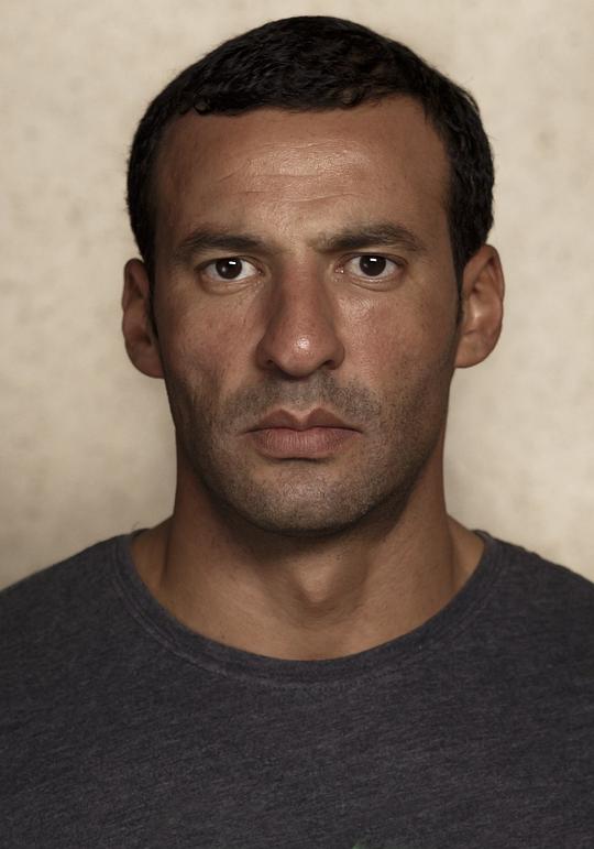 费卡尔·阿托古 Faycal Attougui照片