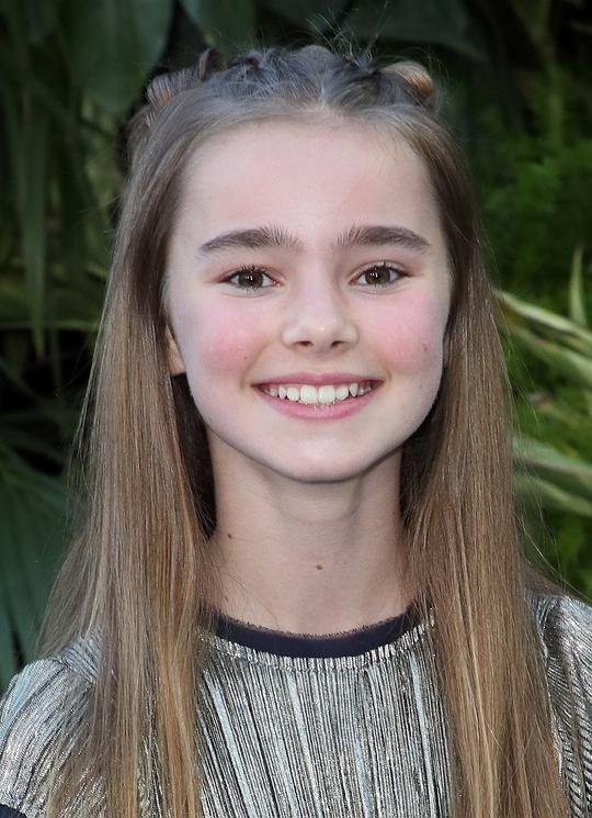 伊莎贝拉·瑟蒙 Isabella Sermon照片