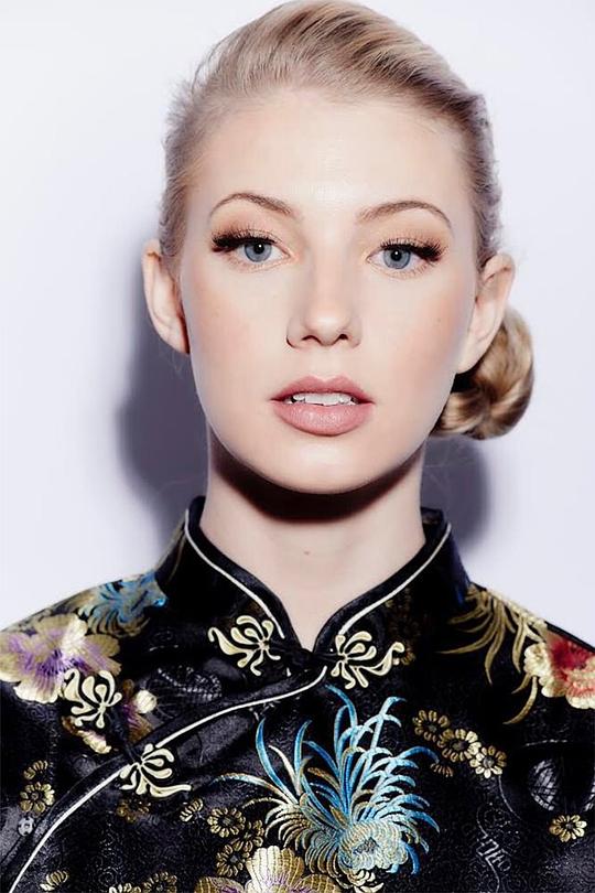 妮科尔·亨布拉 Nicholle Hembra照片