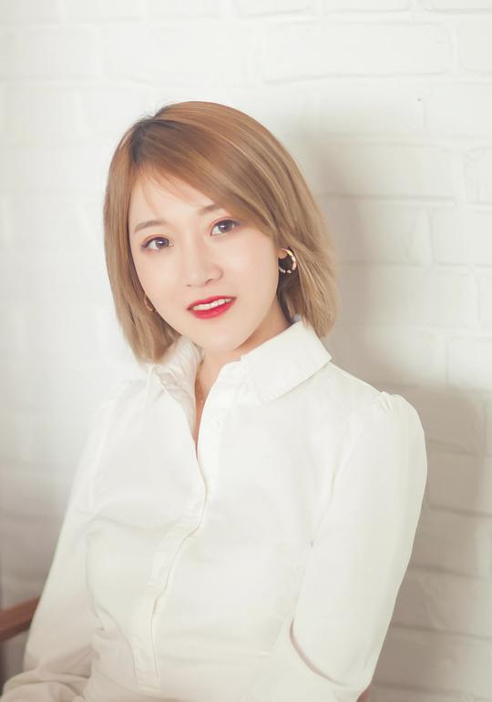 王小艾 Xiaoai Wang照片