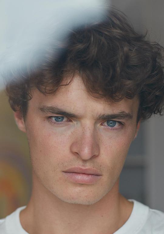 罗宾·格里尔 Robin Greer照片