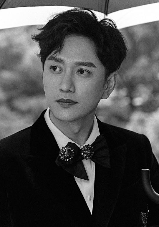 王仁君 Renjun Wang照片