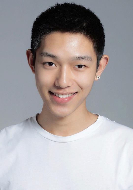 王锵 Qiang Wang照片