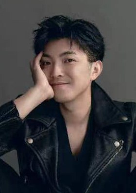 周铁男 Tienan Zhou照片
