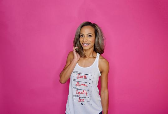 约恩·巴特勒 Ione Butler照片