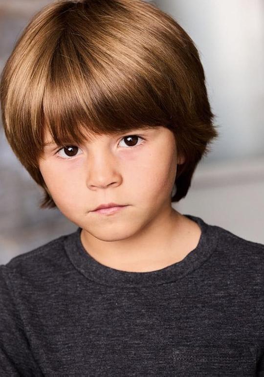 达什·麦克劳德 Dash McCloud照片