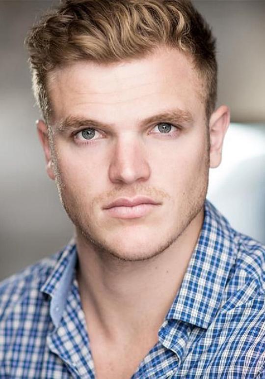 罗伯特·伊兹 Robert Eades照片