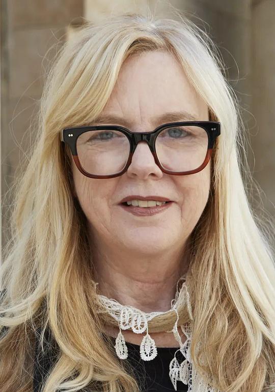 苏茜·米勒 Suzie Miller照片