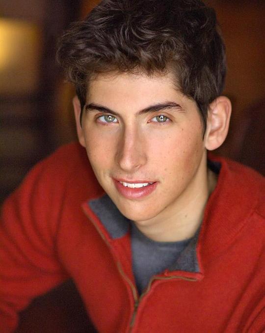 泰勒·克罗泽 Tyler Crozier照片