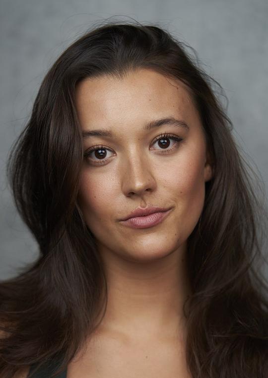 莫莉·贝丝·托马斯 Molly Beth Thomas照片