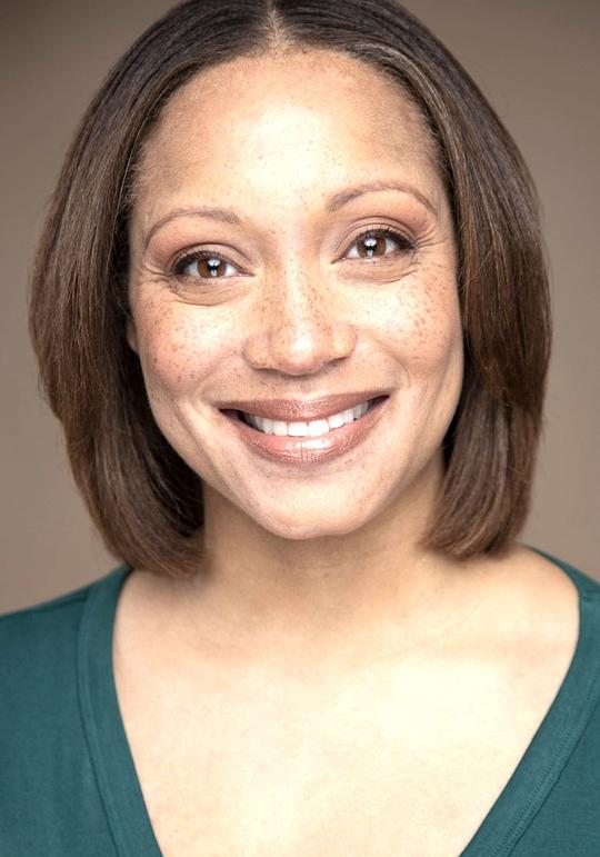 阿雅娜·布朗 Ayana Brown照片