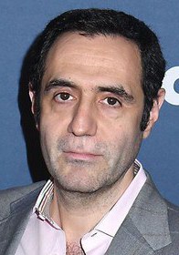 卡伦·卡拉古利安 Karren Karagulian照片